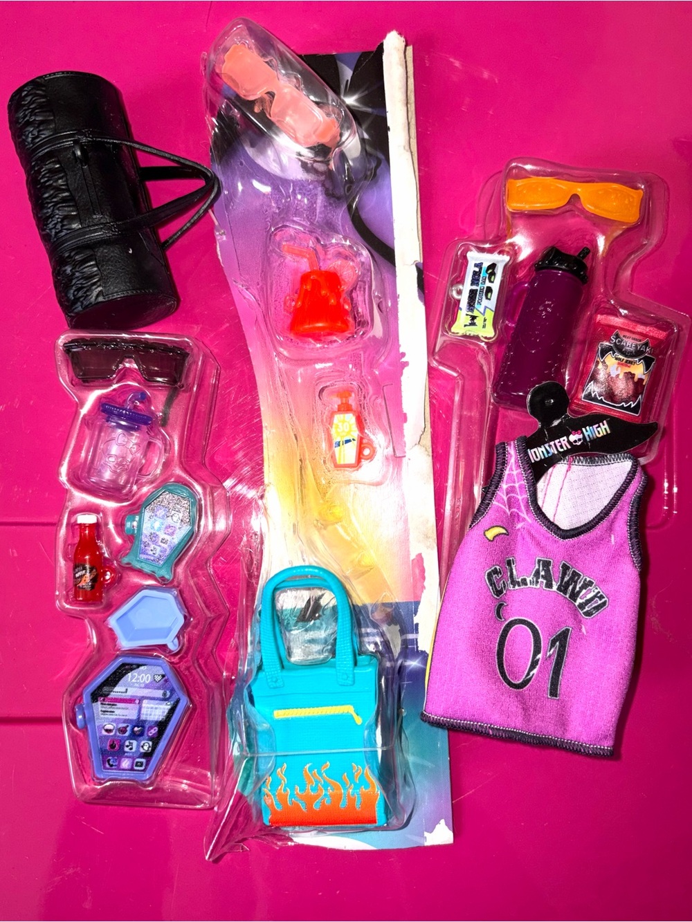 Monster High Doll Accessories for Clawd Wolf & Deuce Gorgon New Never used